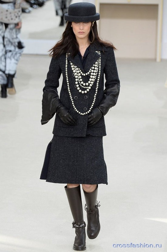 Chanel fw 2016 2017 49