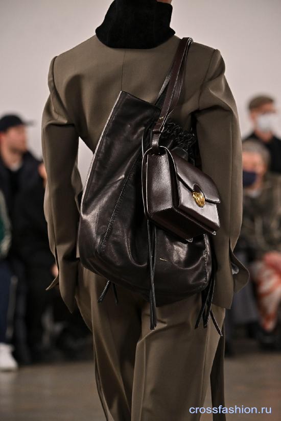 dve sumki Proenza Schouler fall 2022 1