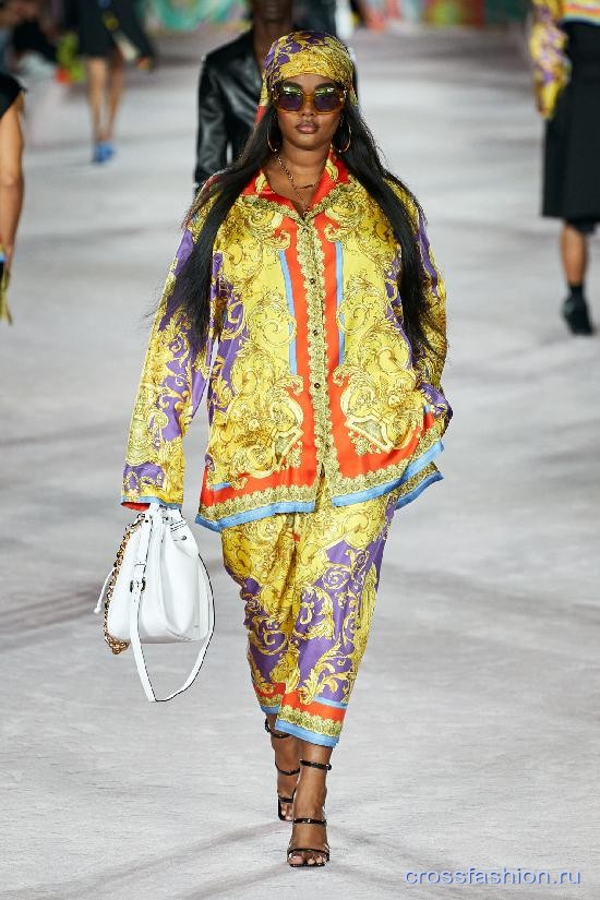 Versace ss 2022 12