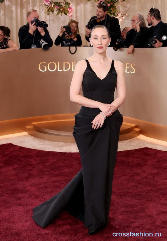 Erin Doherty Louis Vuitton