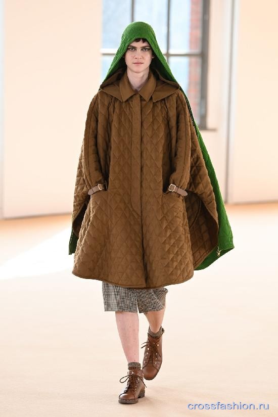 Max Mara fall 2021 24