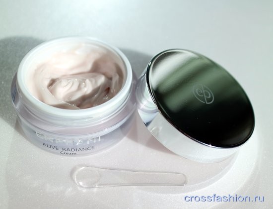 Enprani Alive Radiance Cream Антивозрастной крем со светоотражающими частицами