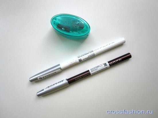 Essence Kajal Pencil Мягкие карандаши для глаз, оттенки 08Teddy и 04White