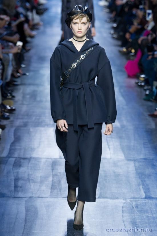 Christian Dior коллекция женской одежды осень-зима 2017-2018