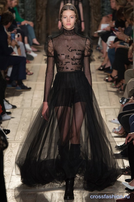 Valentino couture fw 2016-2017 48