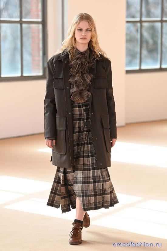 Max Mara fall 2021 29