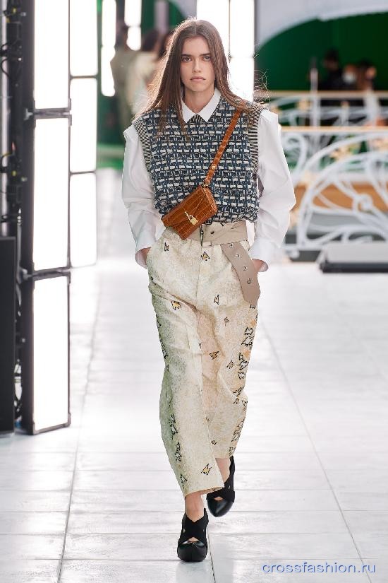 Louis Vuitton ss 2021 24