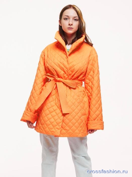Оранжевый в моде, сезон весна-лето 2022: подборка верхней одежды с Wildberries