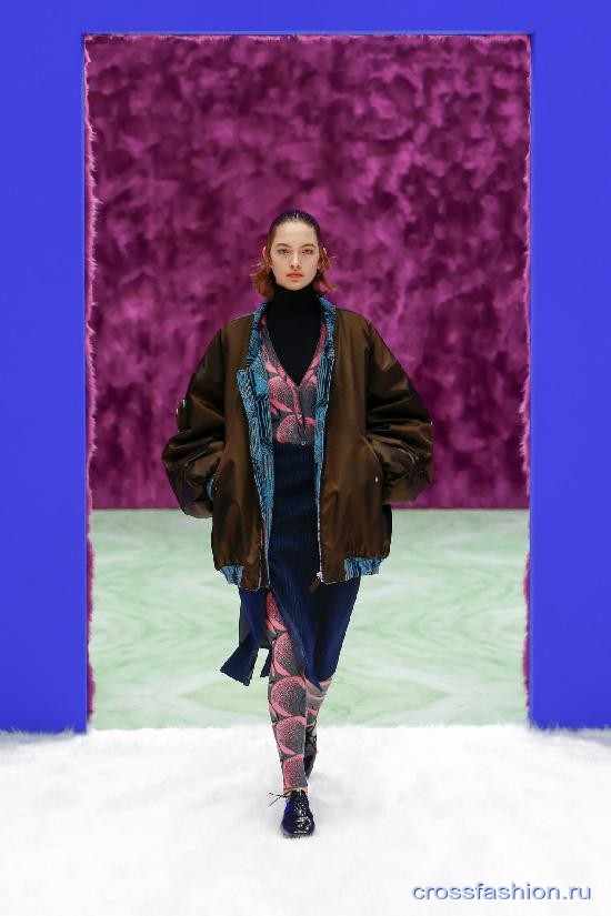 Prada fall 2021 2022 22