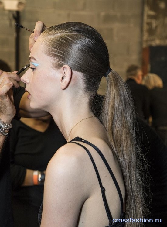 Прическа хвост с показа Prabal Gurung fall 2017:Мастер-класс от стилиста Wella Professionals