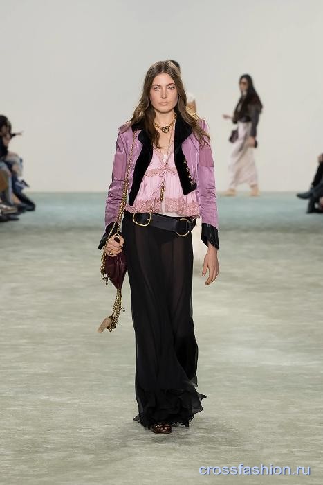 Chloe fall 2025 11