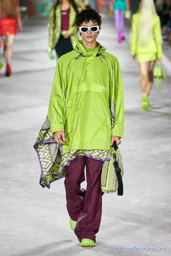 Versace ss 2022 57