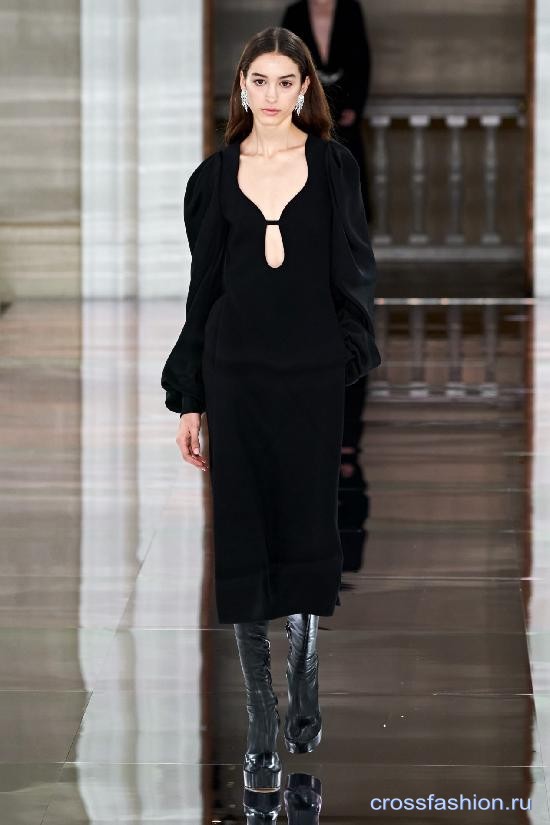 Victoria Beckham fall 2020 1