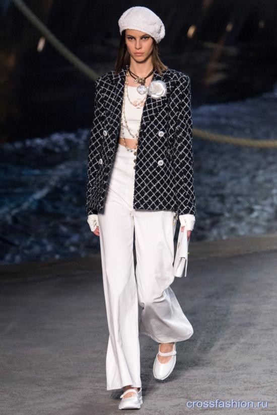 Chanel resort 2018 26