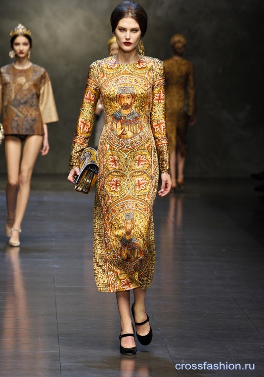 dolce-and-gabbana-fw-2014-women-fashion-show-runway-13