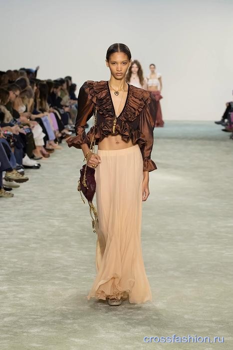 Chloe fall 2025 42