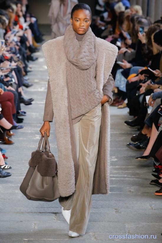 Max Mara fall 2017 2018 13