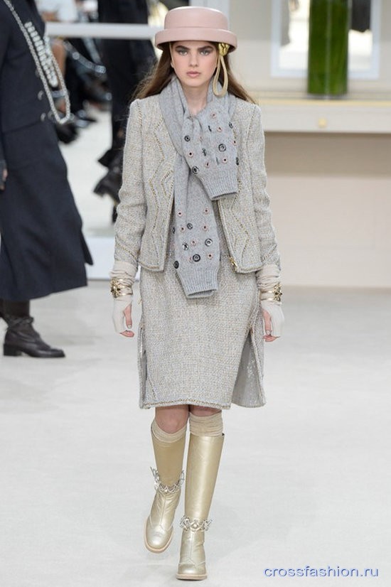 Chanel fw 2016 2017 38