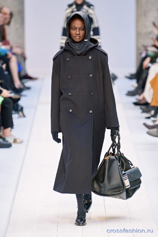 Max Mara fall 2020 24