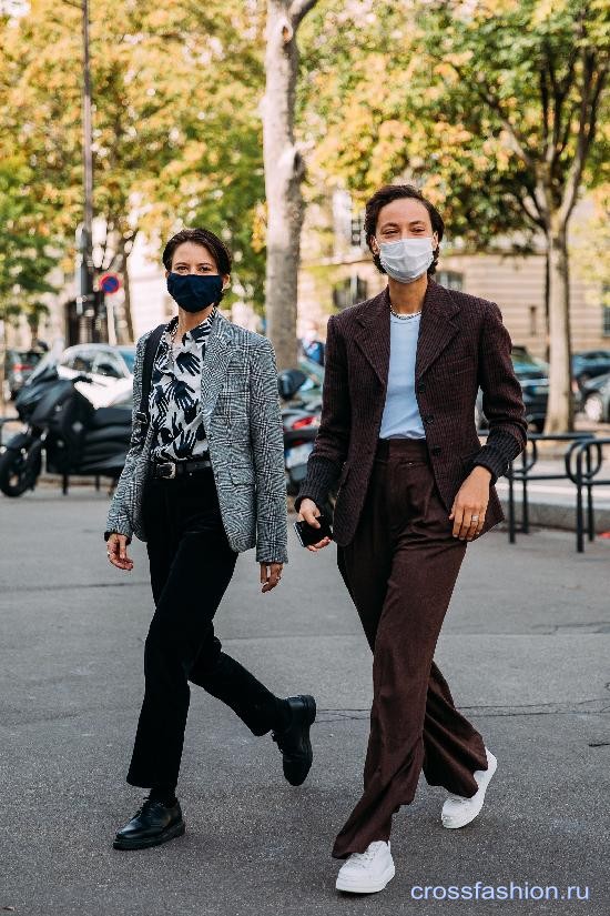 Paris street style ss 2021 32