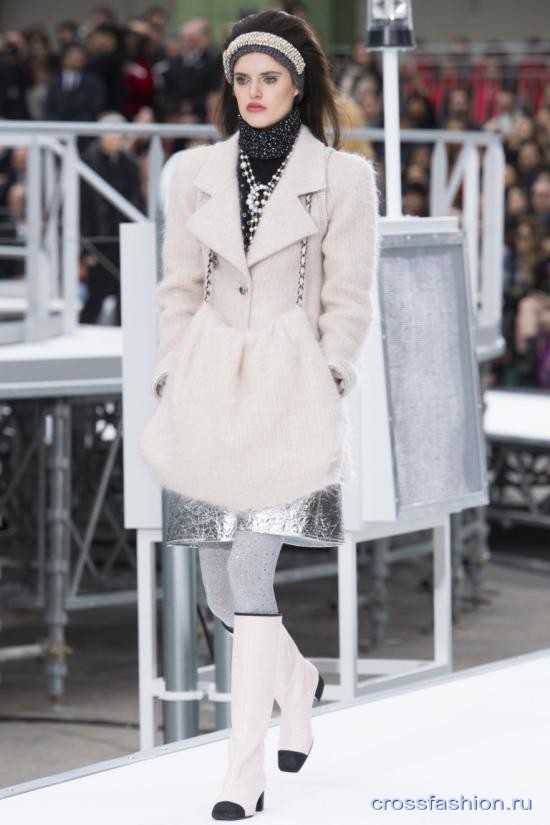 Chanel fall 2017 2018 10