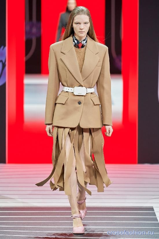 Prada fall 2020 7