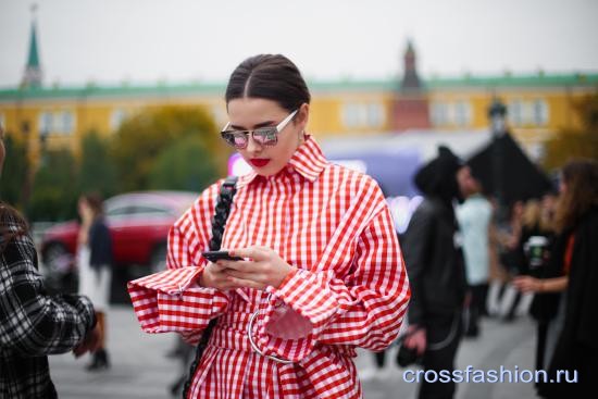 Street style первого дня недели моды в Москве, 13 октября 2016