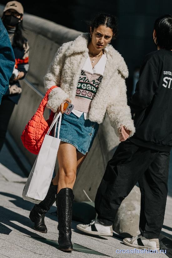 Seoul street style SS23 7