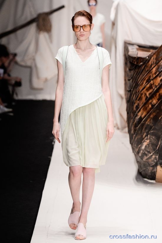 cf Alena Akhmadullina ss 2016 9