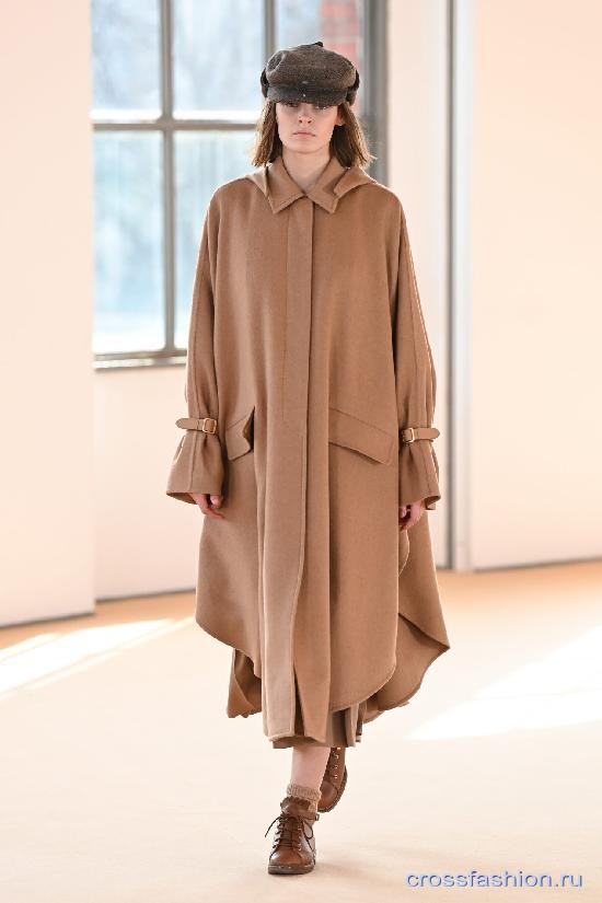 Max Mara fall 2021 23