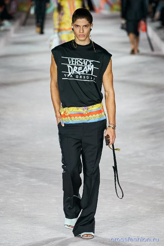 Versace ss 2022 11