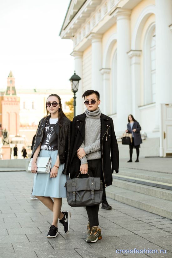 Стрит стайл на Неделе моды в Москве, октябрь 2015. День второй