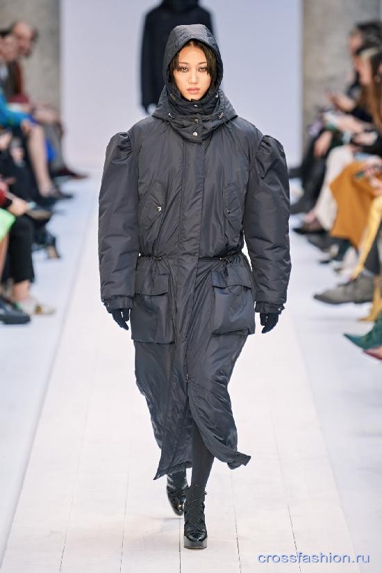 Max Mara fall 2020 23