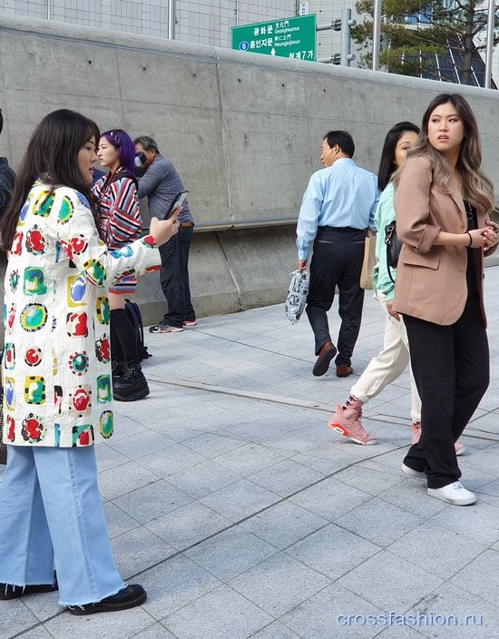 Street style Недели моды в Сеуле, октябрь 2019. День первый