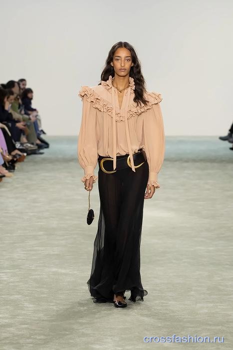 Chloe fall 2025 49
