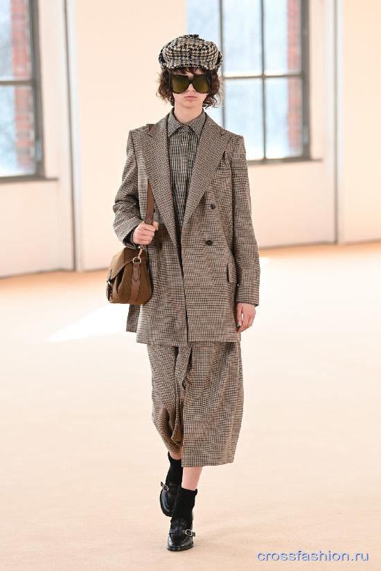 Max Mara fall 2021 35