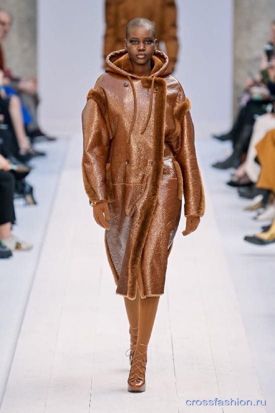 Max Mara fall 2020 31