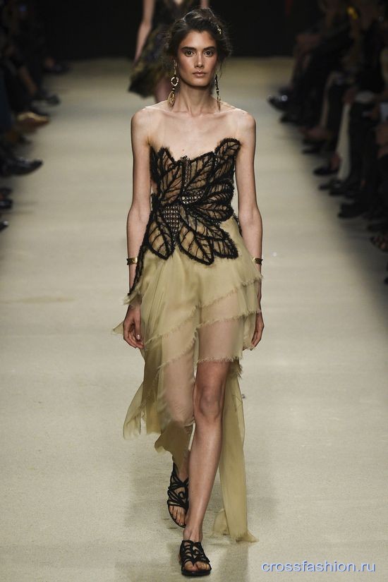 cf Alberta Ferretti ss 2016 59