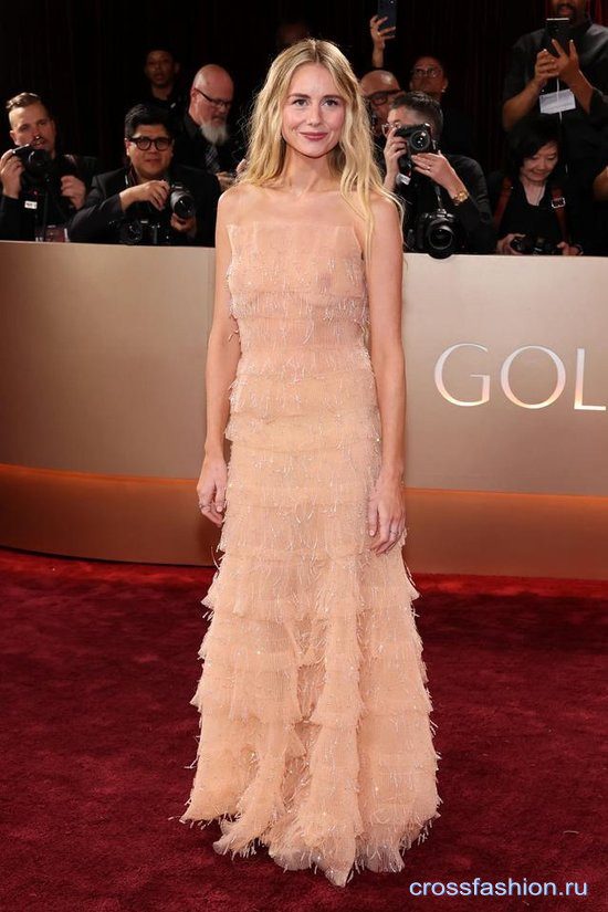 Justine Lupe Armani Prive