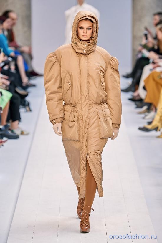 Max Mara fall 2020 37